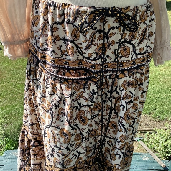 Tiered boho cottagecore upcycled bedspread elastic drawstring maxi skirt sm to L - Picture 3 of 16